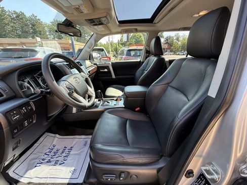 Used 2022 Toyota 4Runner Limited image 9
