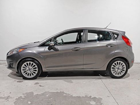 Used 2014 Ford Fiesta Titanium image 4