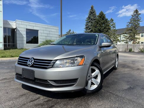 Used 2012 Volkswagen Passat 2.5 SE FWD image 2