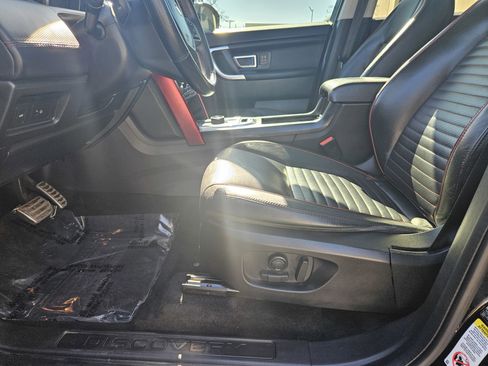 Used 2017 Land Rover Discovery Sport HSE image 18