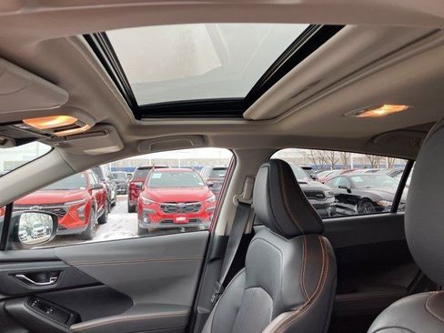 Used 2024 Subaru Crosstrek 2.5i Limited w/ Crosstrek Mirror Package image 13