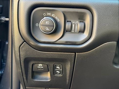 New 2026 RAM 1500 4x4 Crew Cab image 24