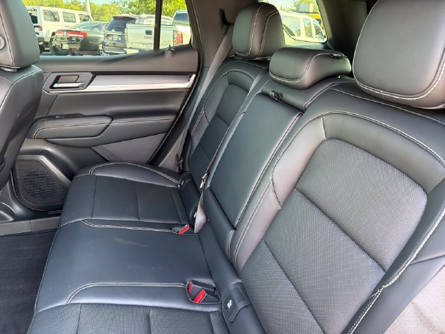Used 2026 GMC Terrain Elevation w/ Elevation Premium Package FWD image 21
