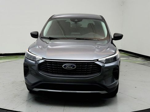 Used 2023 Ford Escape Active FWD image 2