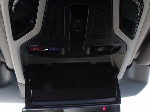 Certified 2025 Subaru Outback Premium image 45