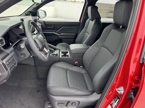 New 2026 Toyota 4Runner TRD Off-Road Premium AWD/4WD image 2