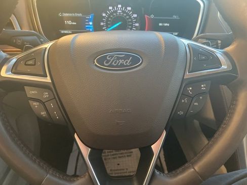 Used 2017 Ford Fusion Platinum image 10
