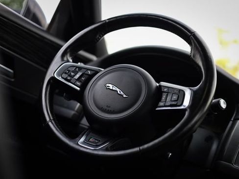 Used 2018 Jaguar XF S AWD/4WD image 25