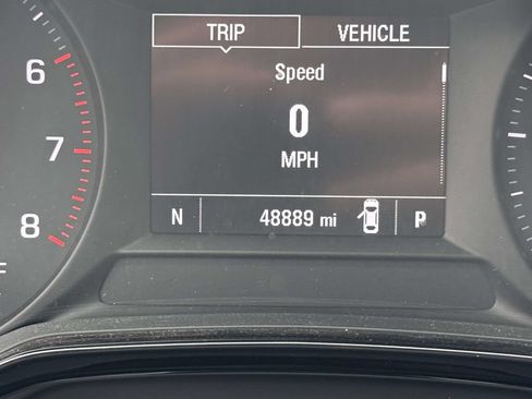 Used 2024 Chevrolet Trax LS w/ LS Convenience Package FWD image 27