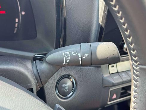 Used 2025 Toyota Camry SE AWD/4WD image 26