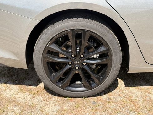 Used 2024 Chevrolet Malibu LT w/ Sport Edition image 9