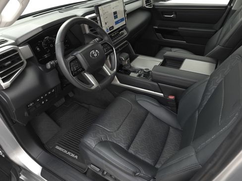 Used 2024 Toyota Sequoia SR5 image 8