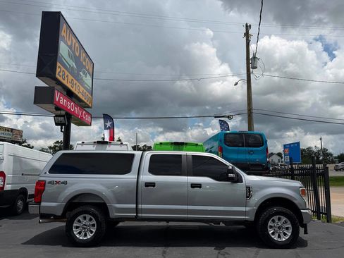 Used 2022 Ford F250 XL w/ STX Appearance Package AWD/4WD image 3