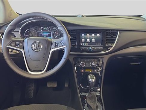Used 2022 Buick Encore Preferred image 4