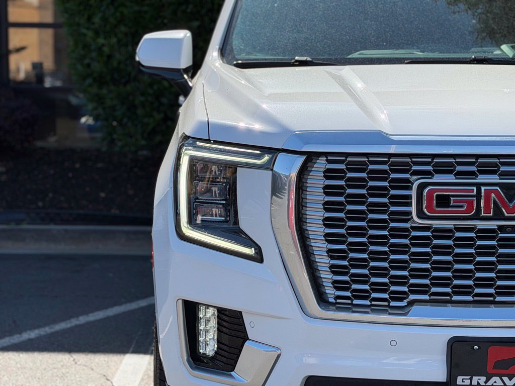 Used 2023 GMC Yukon Denali AWD/4WD image 4