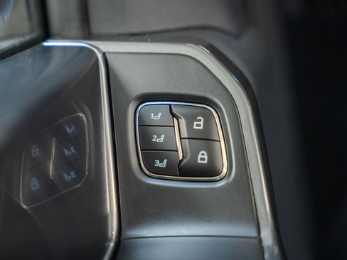 Used 2023 Ford F150 Lariat w/ Equipment Group 502A High image 44