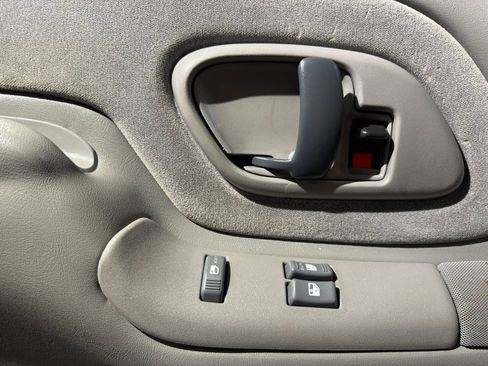 Used 1995 GMC Sierra 1500 4x4 Extended Cab image 9