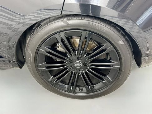 Used 2025 Land Rover Range Rover SE AWD/4WD image 30