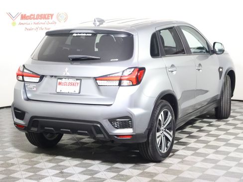 Used 2025 Mitsubishi Outlander Sport ES AWD/4WD image 5