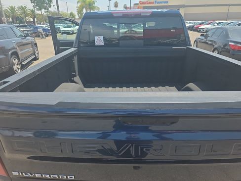 Used 2022 Chevrolet Silverado 1500 LTZ w/ LTZ Premium Package AWD/4WD image 22