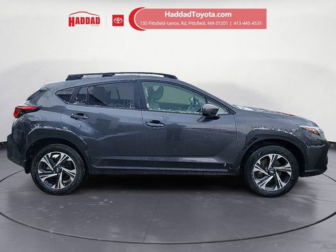 Used 2024 Subaru Crosstrek 2.0i Premium image 6