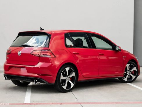 Used 2018 Volkswagen GTI SE image 7