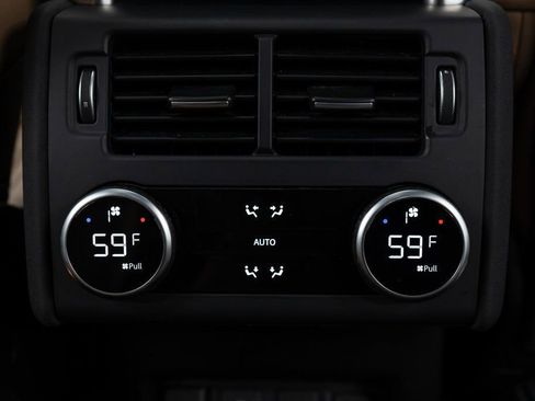 Used 2023 Land Rover Discovery S R-Dynamic image 16