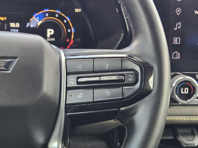 Certified 2024 Chevrolet Colorado ZR2 w/ ZR2 Convenience Package III AWD/4WD image 28