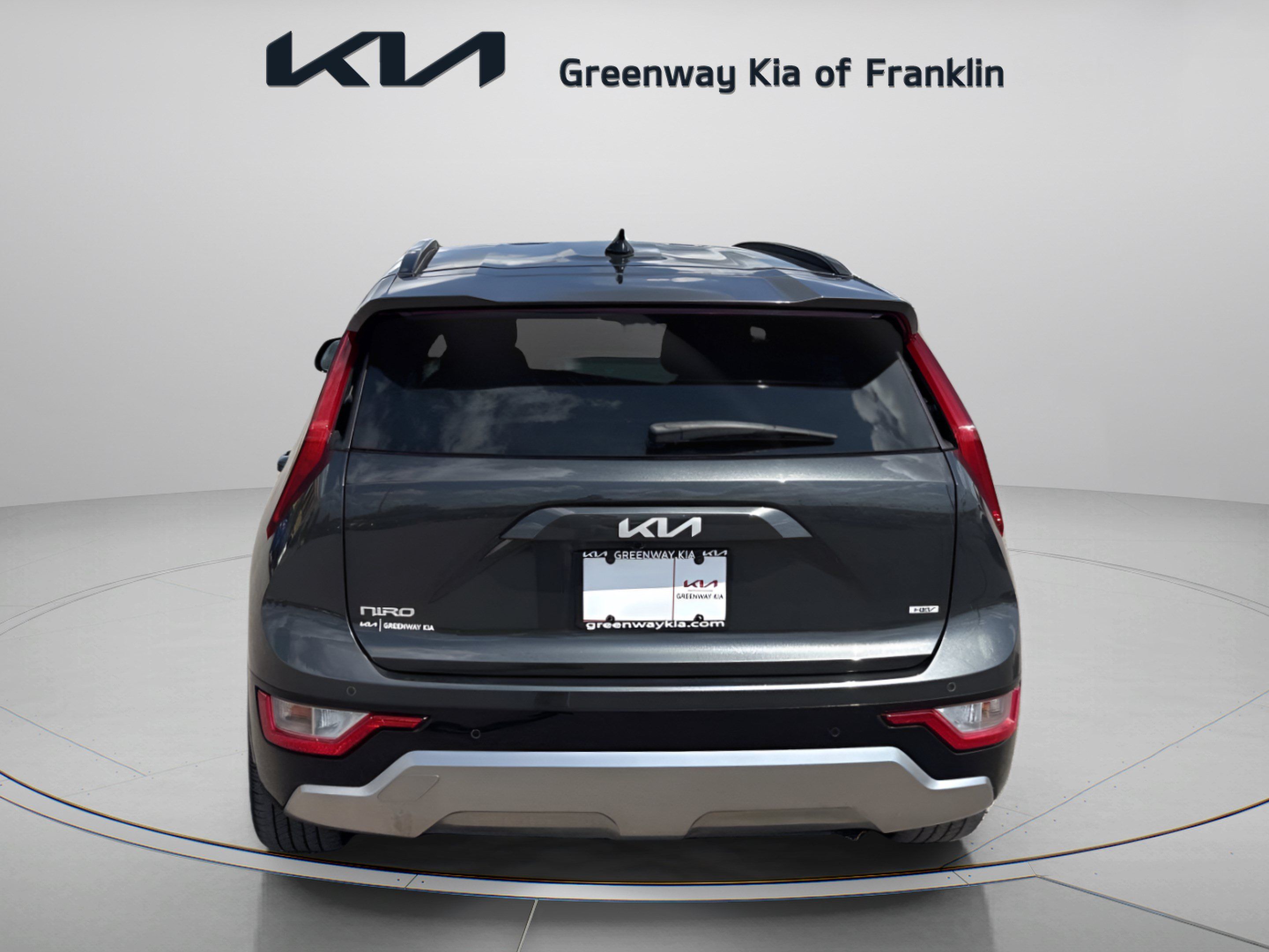 Used 2023 Kia Niro EX Touring FWD image 6