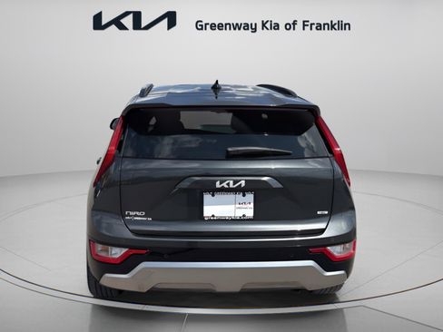 Used 2023 Kia Niro EX Touring FWD image 6