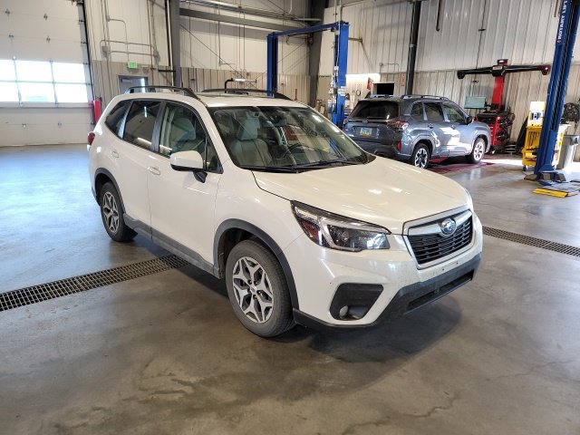 Used 2021 Subaru Forester Premium AWD/4WD image 1