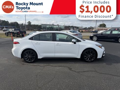 Used 2026 Toyota Corolla SE image 8