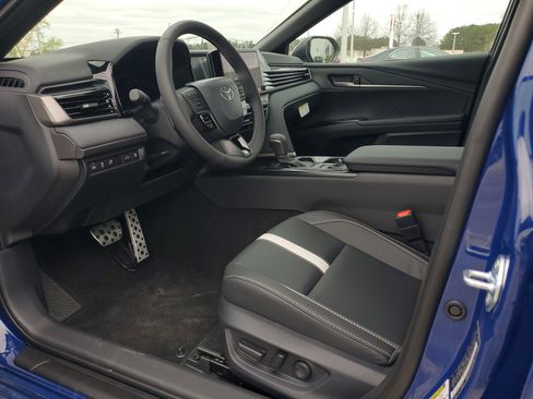 New 2026 Toyota Camry SE image 16