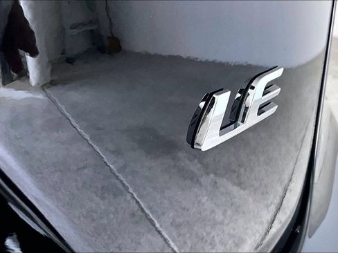 Used 2026 Toyota Corolla LE FWD image 43