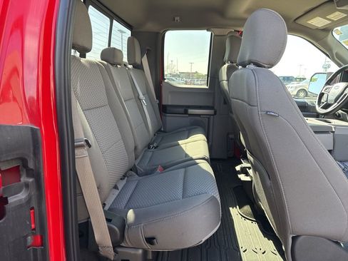 Used 2019 Ford F150 XLT w/ Equipment Group 302A Luxury AWD/4WD image 6