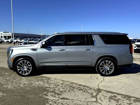 Used 2025 GMC Yukon XL Denali w/ Denali Reserve Package image 10