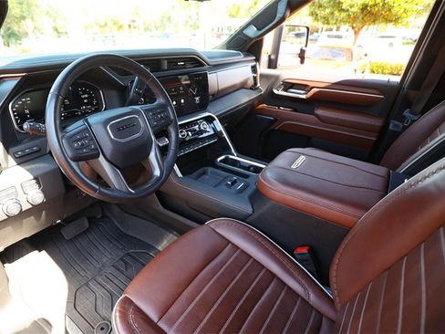 Used 2024 GMC Sierra 2500 Denali Ultimate image 38