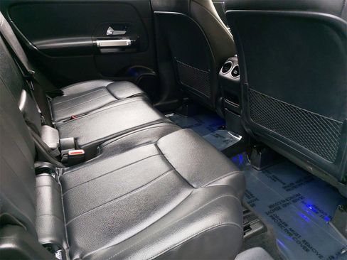 Used 2020 Mercedes-Benz GLB 250 GLB 250 image 11