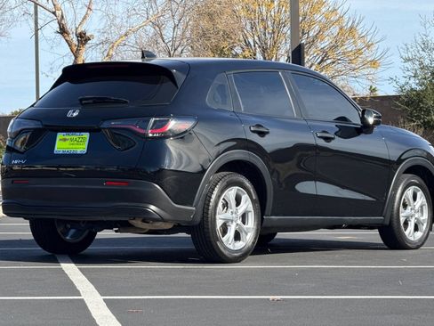 Used 2024 Honda HR-V LX image 11