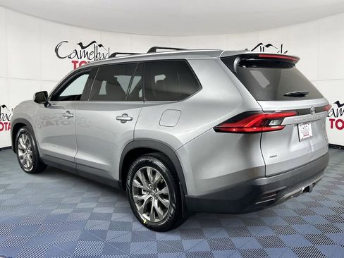 Used 2024 Toyota Grand Highlander Limited image 6