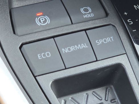 Used 2025 Toyota RAV4 LE FWD image 8