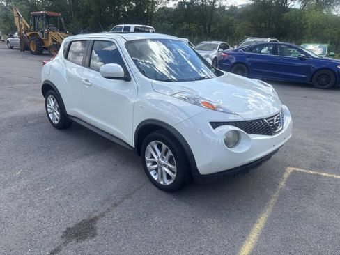 Used 2012 Nissan Juke SV image 1
