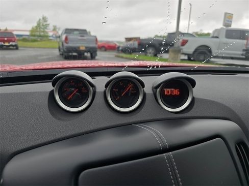 Used 2019 Nissan 370Z w/ Sport Package image 27