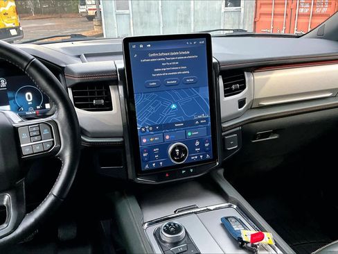 Used 2022 Ford Expedition Timberline image 7