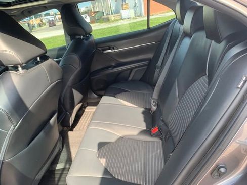 Used 2022 Toyota Camry SE w/ Cold Weather Package FWD image 23
