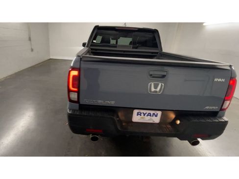 Used 2022 Honda Ridgeline Black Edition image 7