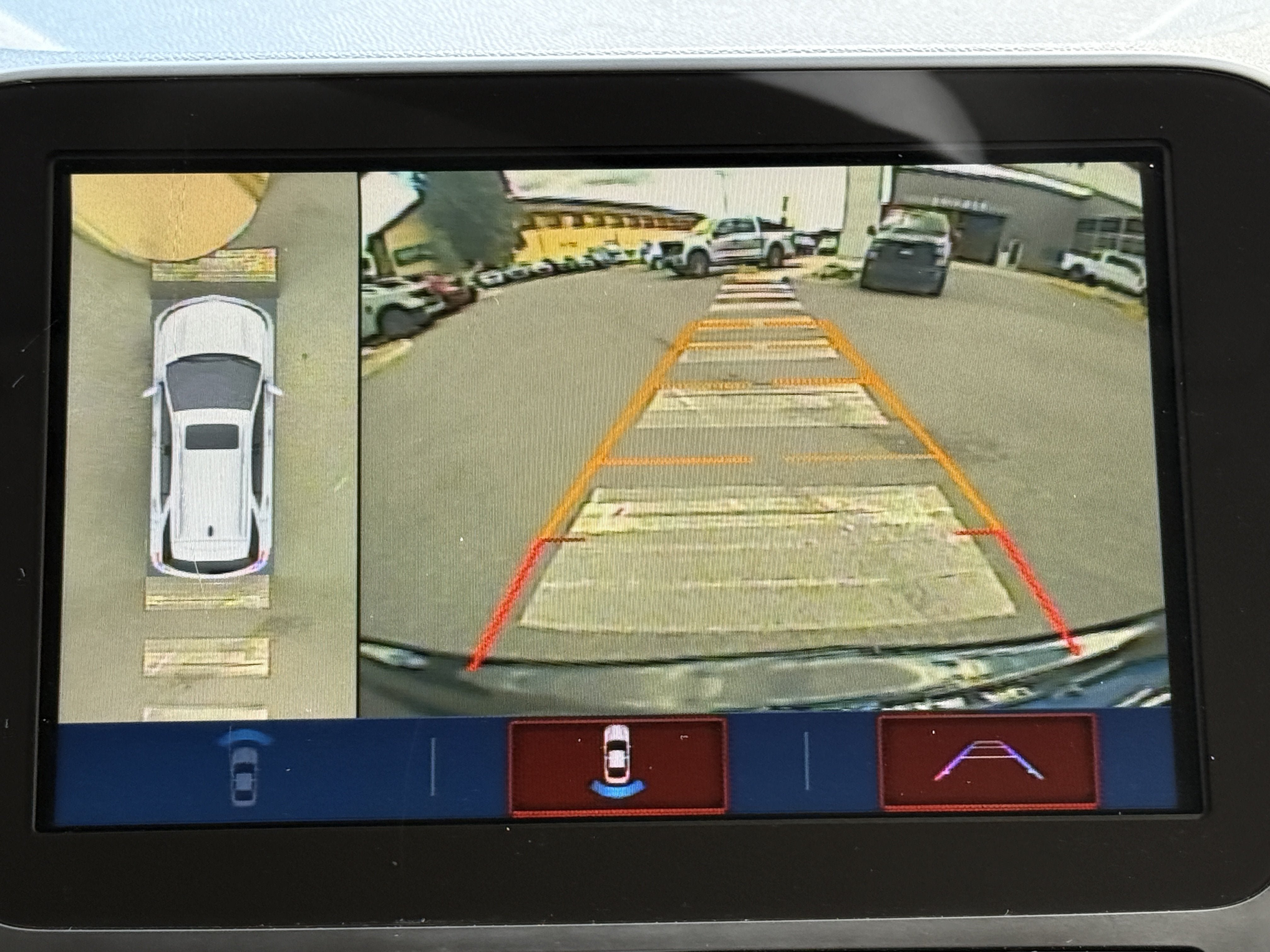 Used 2018 Chevrolet Equinox Premier FWD image 27