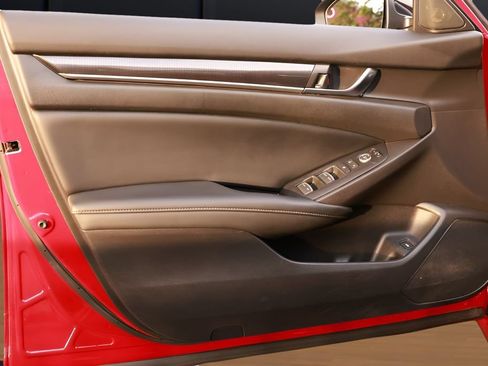 Used 2021 Honda Accord Sport image 30