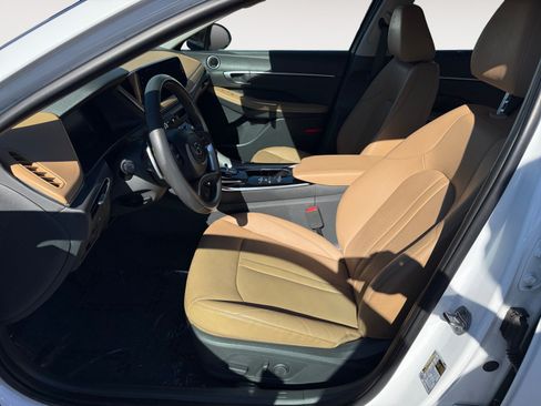 Used 2023 Hyundai Sonata Limited FWD image 10