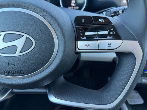 New 2026 Hyundai Elantra Limited FWD image 23